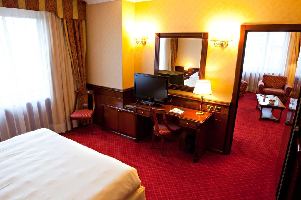 Atahotel Executive Мілан Номер фото