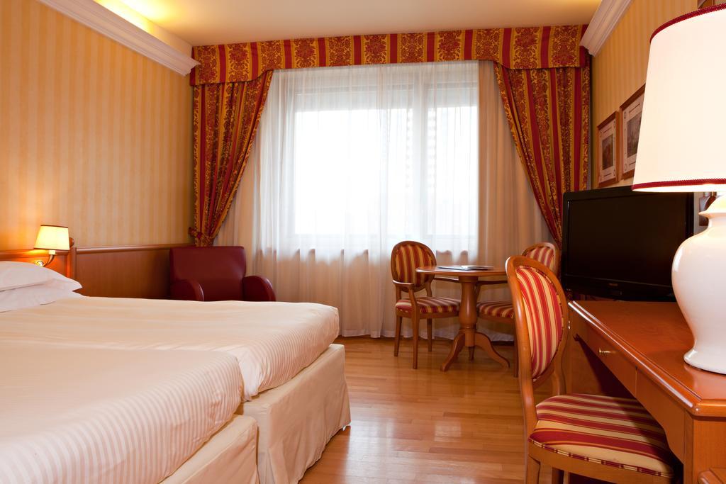 Atahotel Executive Мілан Номер фото