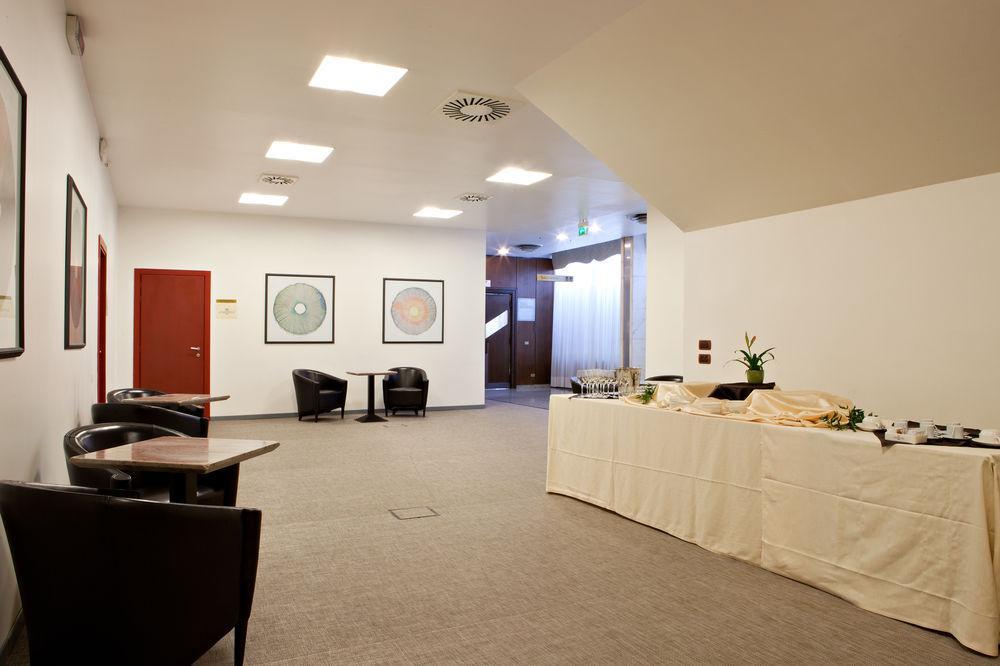 Atahotel Executive Мілан Екстер'єр фото